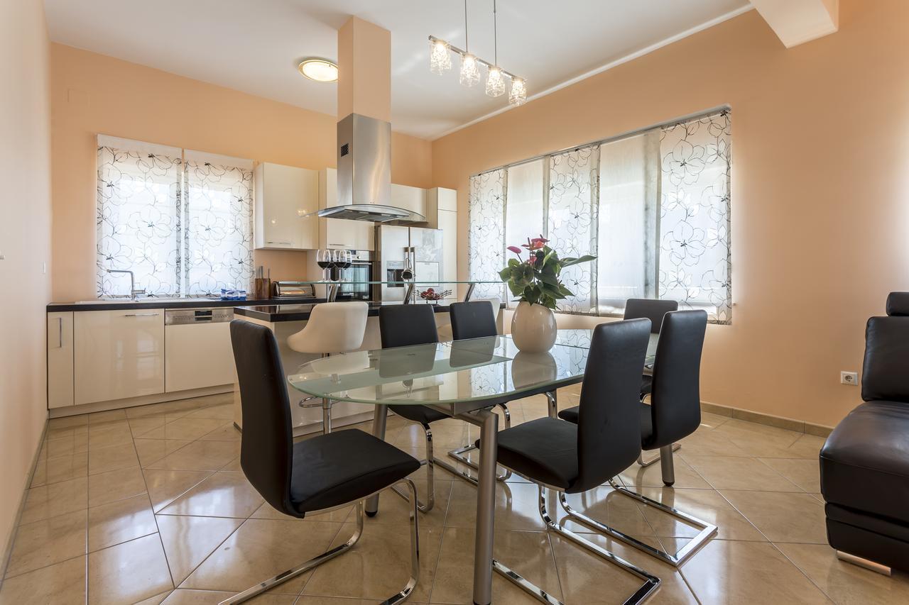 Apartmani Lukic Split Exterior photo